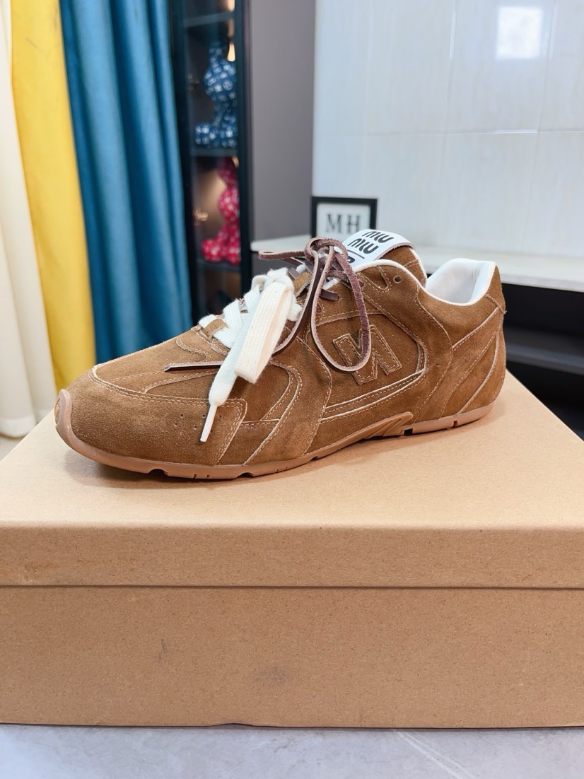 UGG sz35-45 19